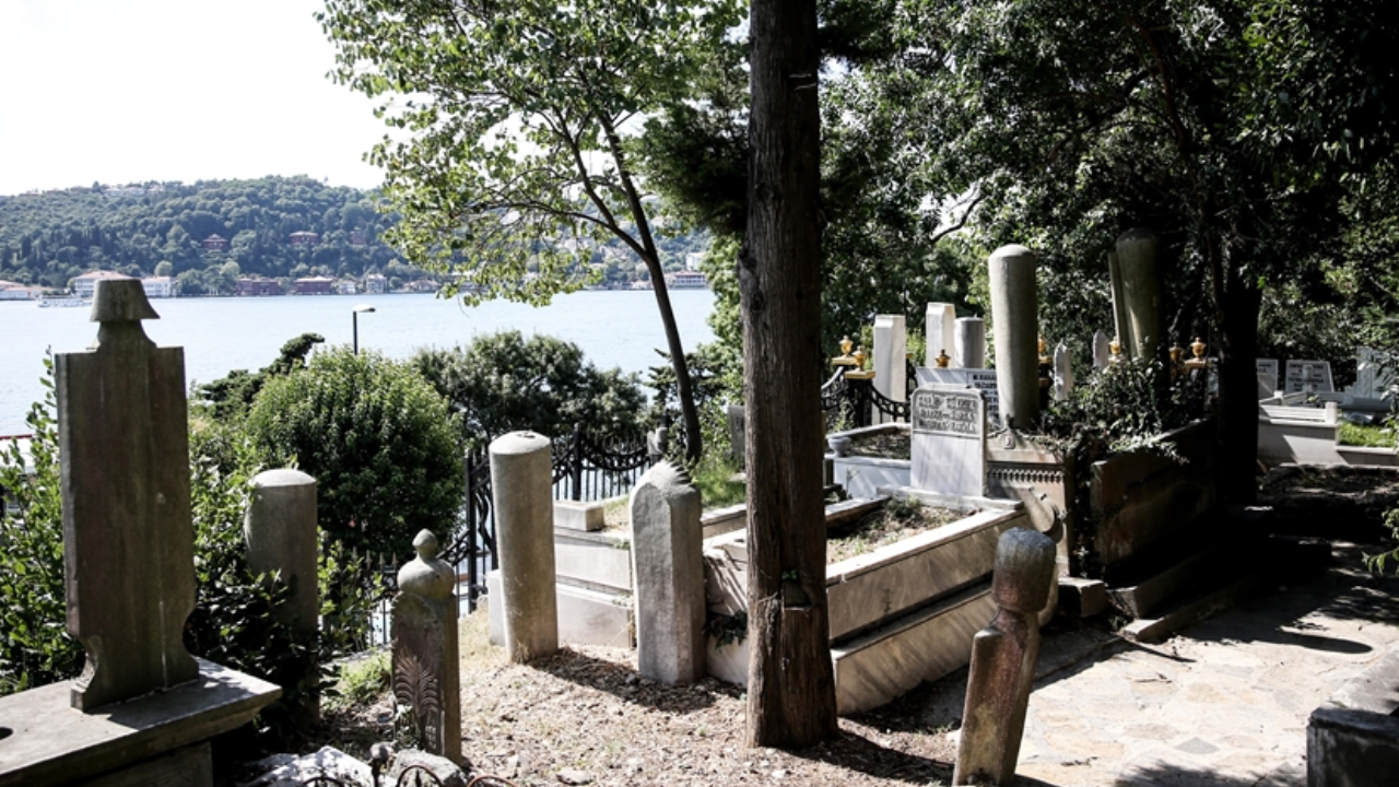 İstanbul'da en pahalı mezar yeri ücreti 69 bin 770 lira oldu