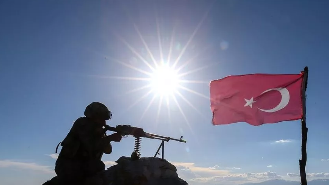 MİT'ten PKK'ya Suriye'de nokta operasyon