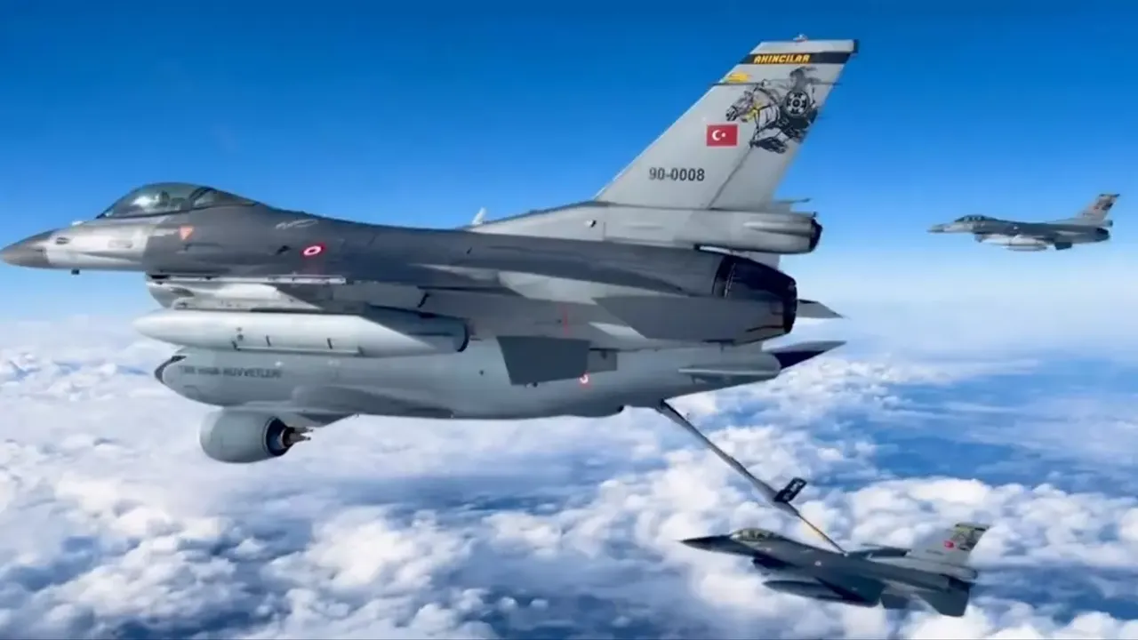 MSB görüntüleri paylaştı! Türk F-16'larından NATO hava sahasının korunmasına katkı