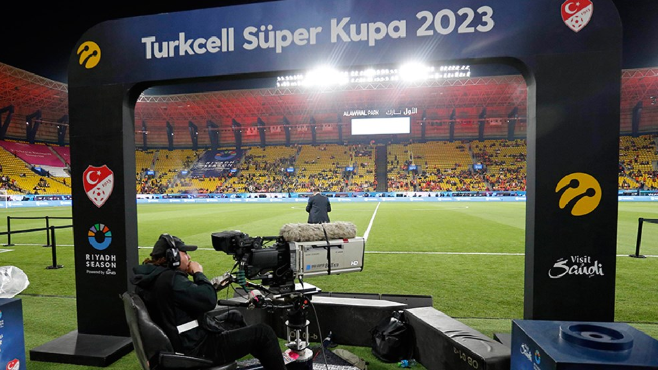 Süper Kupa sahibini arıyor: Galatasaray mı Fenerbahçe mi?
