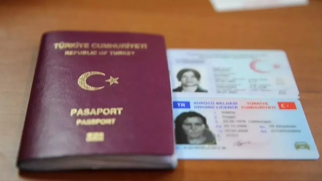Yeni kimlik, ehliyet ve pasaport harç ücretleri belli oldu