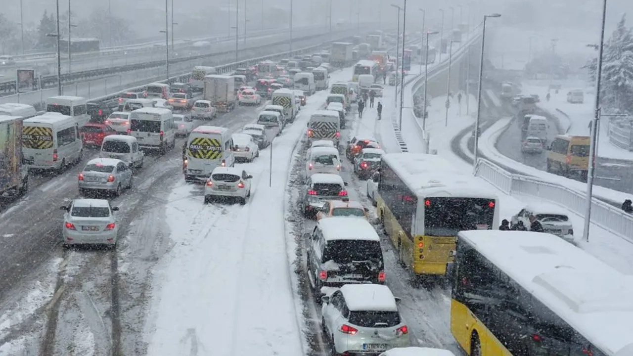 İstanbul için kar ve buzlanma uyarısı