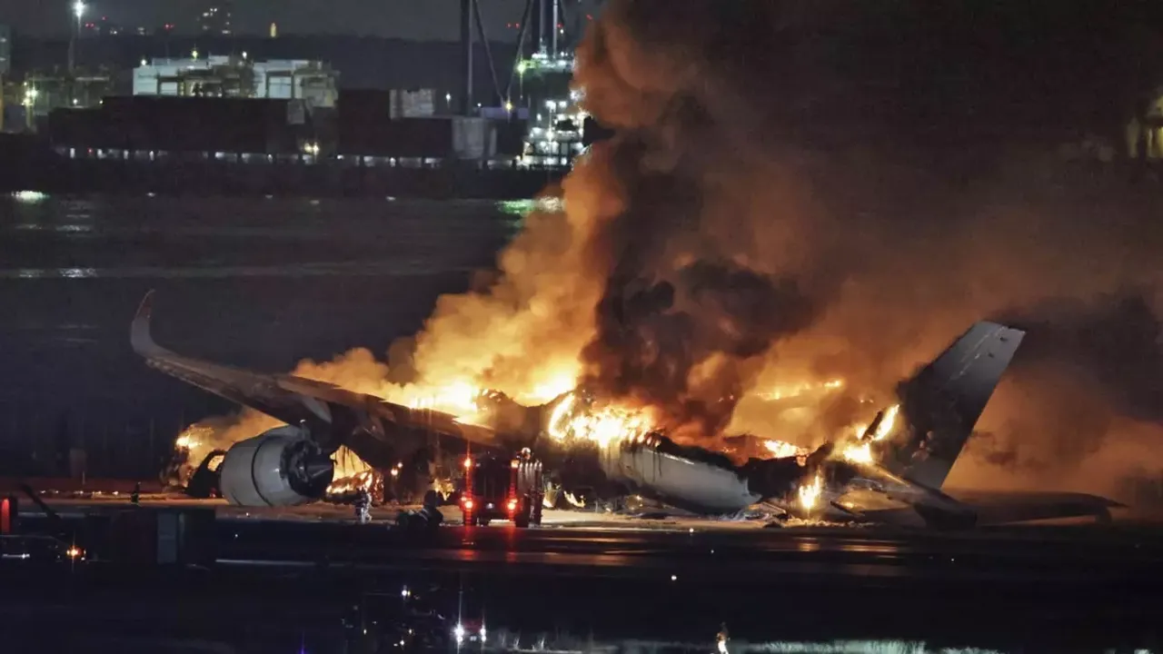Japonya'daki uçak kazasında iki şüphe