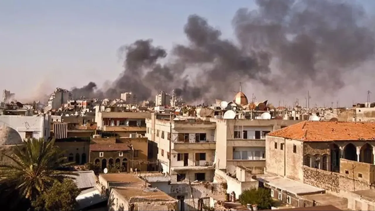 Suriye'de terör örgütü DEAŞ Esed rejimine saldırdı