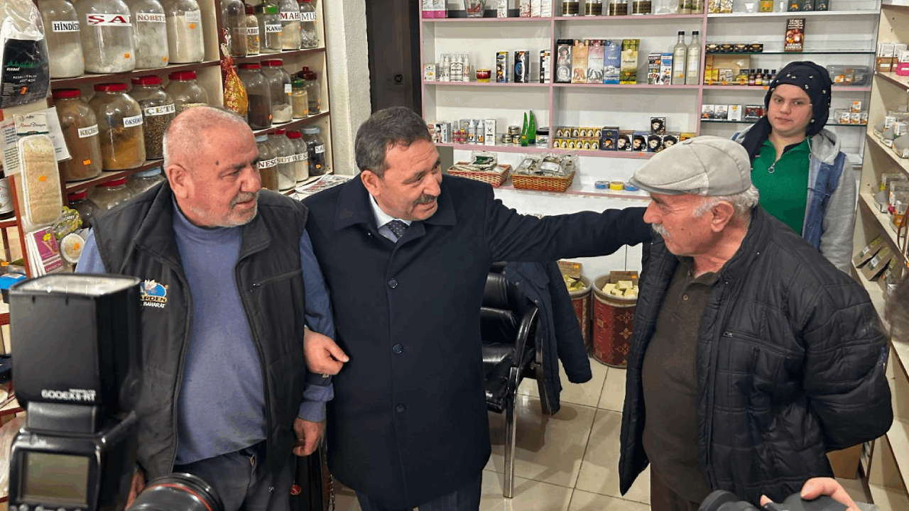 Etimesgut Belediye Başkanı Enver Demirel'e esnaftan büyük destek