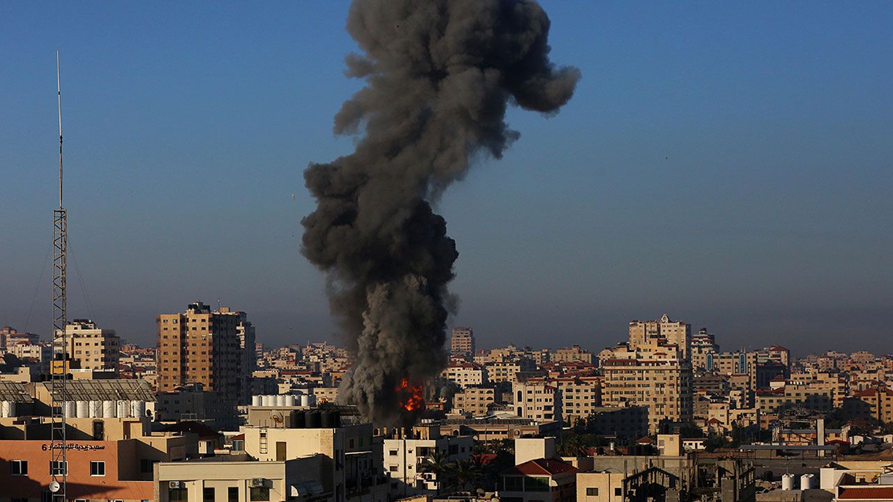 İsrail ordusu bu kez üniversite binasını bombaladı!