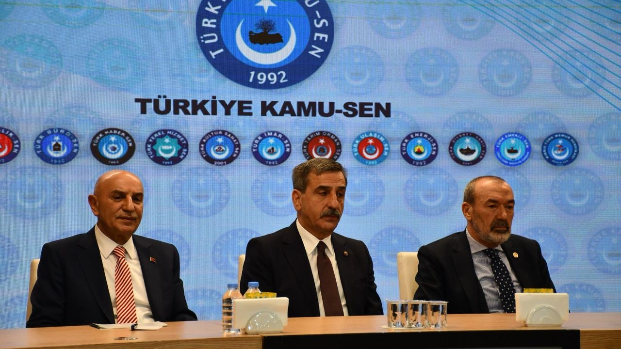 Cumhur İttifakı ABB Başkan adayı Altınok Türkiye Kamu-Sen Genel Merkezini ziyaret etti