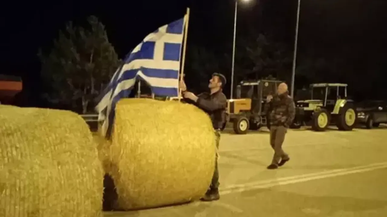 Yunan çiftçilerden protesto... Türkiye sınırına kadar geldiler!