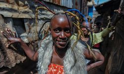 Afrika'da bir değişik kuaför salonu