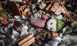 Depremde çocuklardan kalan hatıralar… Hepsinin ayrı ayrı hikayesi var