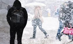 Ankara'da kar yağışı dolayısıyla okullar yarın tatil edildi