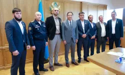2 Türk Kazakistan'da kahraman ilan edildi! Devlet madalyası verildi