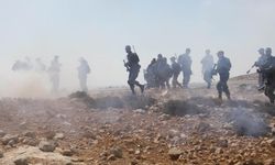 İsrail askerleri ve Yahudi yerleşimciler Filistinlilere saldırdı