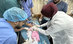 Gazzeli doktor: Temiz su bile yok, yalvarıyoruz bebekleri kurtarın