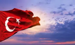 Vali Gül: Her yeri şanlı Türk bayrağımızla donatın