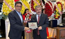 Osmaniye Valisi Erdinç Yılmaz'a “yılın valisi” ödülü
