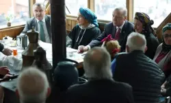 Cumhurbaşkanı Erdoğan, Ayder'de vatandaşlarla sohbet etti