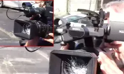İsrail polisi Türk gazetecilere akılalmaz müdahale... Kamerasını kırdı