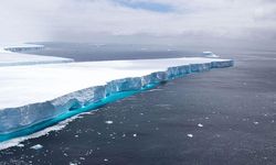 Antarktika'nın dev buzdağı 30 yıllık uykusundan uyanıyor: A23a harekete geçti