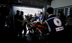 İsrail Şifa Hastanesi'ni üst üste 4 kez vurdu
