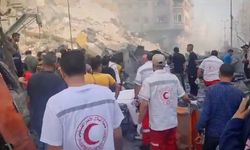 İsrail Gazze'de hastane çevresini vurdu