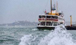 İstanbul'da vapur saatlerine fırtına engeli