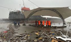Zonguldak'ta fırtına gemiyi ikiye böldü