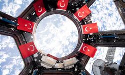 Alper Gezeravcı’dan Türk bayraklı paylaşım