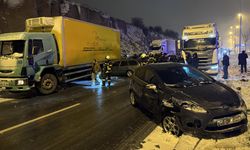 Kayseri'de facia gibi kaza: 8 araç birbirine girdi