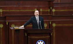 Aliyev'in 5. dönemi başladı: Kur'an-ı Kerim'e el basıp yemin etti