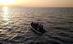 Ayvalık açıklarında 21 düzensiz göçmen kurtarıldı