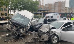 Beşiktaş'ta can pazarı: 7 araç birbirine girdi