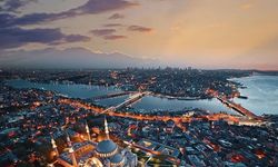 Şehirde nüfus azaldı! İstanbullular tarihi mekanlara akın etti