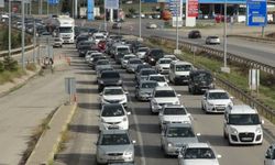 'Kilit kavşak' Kırıkkale'de bayram dönüşü trafiği