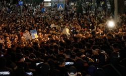 Gürcistan'da binlerce kişi sokağa çıktı! Yasa tasarısı protesto ediliyor