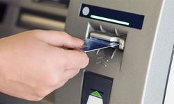 ATM'de unutulan karttan para çekmek 'hırsızlık' suçu