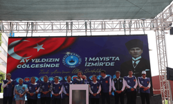 Türkiye Kamu-Sen,  1 Mayıs'ı İzmir'de kutladı