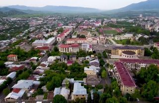 Karabağ'da Ermenilerin yaşadığı şehre Azerbaycan elektriği verildi