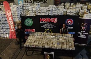Mersin Limanı'nda büyük operasyon! Bakan Yerlikaya: 610 kilogram kokain ele geçirildi