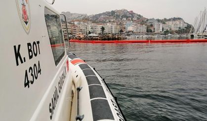 Marmara'da kirlilik alarmı! Liman trafiğe kapatıldı