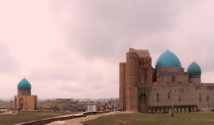 Kazakistan'da Türkistan'a 'manevi ve tarihi başkent' statüsü verilecek