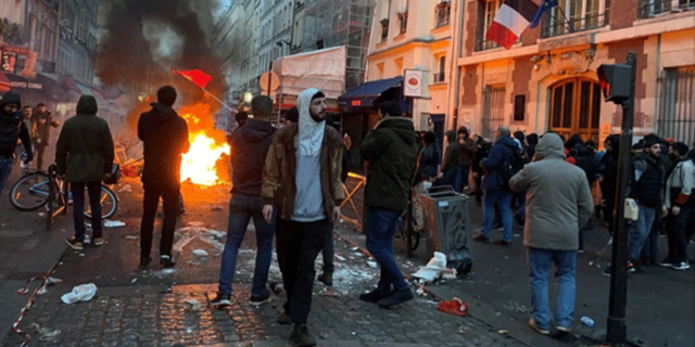 PKK’lılar Paris'i yakıp yıktı! Fransız basını sahip çıktı