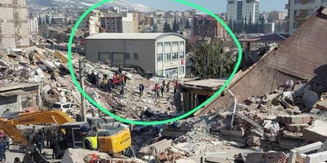 Art arda gelen iki deprem çevredeki tüm binaları yıktı, İnşaat Mühendisleri Odası'na ait bina dimdik ayakta kaldı