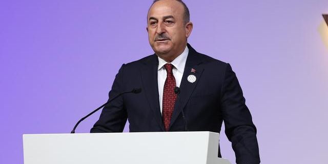 Dışişleri Bakanı Çavuşoğlu'nun Doha'da yoğun diplomasi trafiği