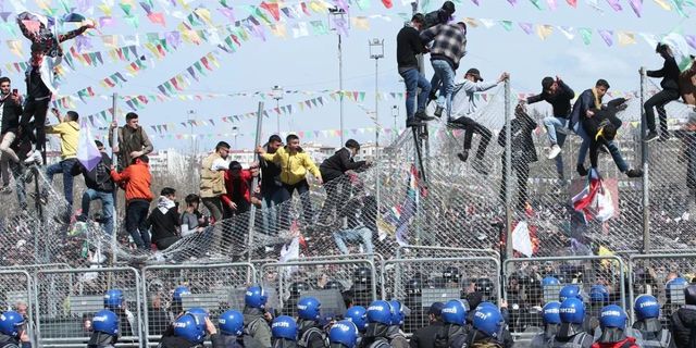 Diyarbakır'da nevruz kutlamalarına soruşturma