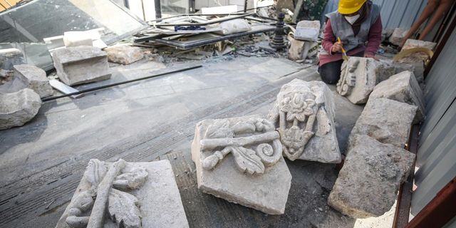 Antakya Ulu Camii'nin nitelikli eserleri kurtarılıyor