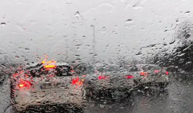 Eyyam-ı bahur gidiyor yağmur geliyor: Edirne'de şiddetli yağış, İstanbul için gök gürültülü sağanak uyarısı