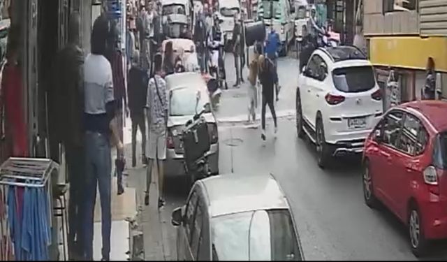 İstanbul’da çaycıların dedikodu kavgası kamerada: Varil fırlatıp peşinden kovaladı