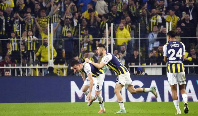 Fenerbahçe yenilmezlik serisini 16 maça çıkardı