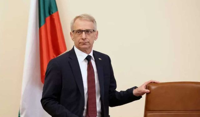 Bulgaristan Başbakanı Denkov istifasını parlamentoya sundu